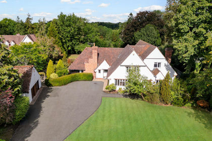 1 acre of Land for sale in Stratford-upon-Avon