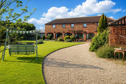 1.3 acres of House with Land for sale in Welwick