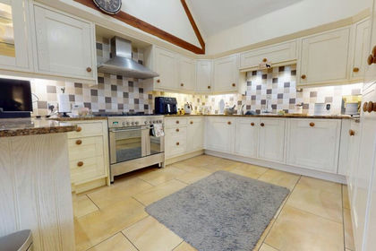 Barn Conversion for sale in Rodington