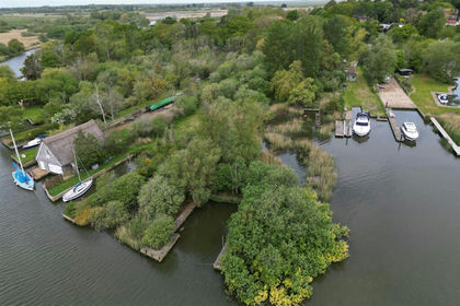 Property with Outbuildings for sale in Oulton Broad