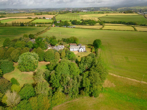 3 acres of Farmhouse for sale in Queen's Nympton