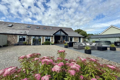 Land for sale in Cyngor Bro Dyffryn Cennen