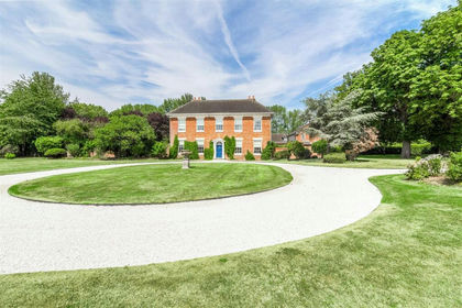 19.3 acres of House with Land for sale in Sheepy