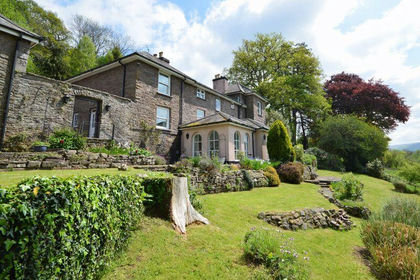 2.2 acres of Country Home for sale in Talybont-on-Usk