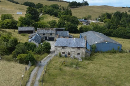 3.7 acres of House with Land for sale in Betws yn Rhos