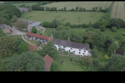 18 acres of Farmhouse for sale in Thelbridge