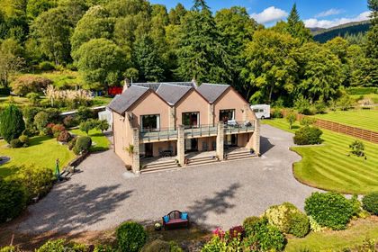 1 acre of House with Land for sale in Inverness, Skye and West Ross-shire