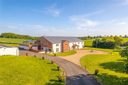 21.7 acres of House with Land for sale in Yeaveley