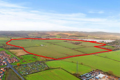 289.9 acres of Farmland for sale in Anstey