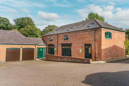 Barn Conversion for sale in Little Stretton
