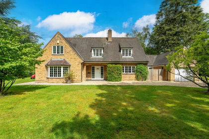 1.3 acres of House with Land for sale in Woodhall Spa