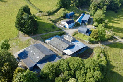 9 acres of Smallholding for sale in Llanpumsaint