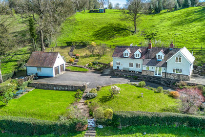 4.2 acres of Cottage for sale in Bitterley