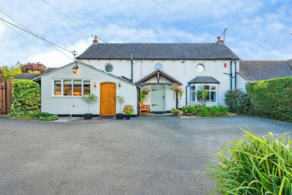 Barn Conversion for sale in Foston and Scropton