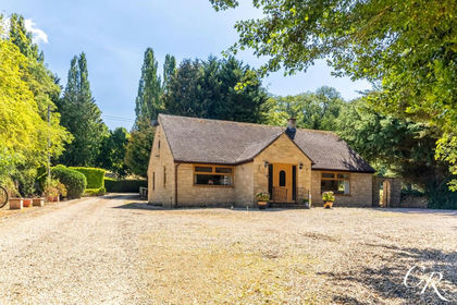 6 acres of House with Land for sale in Shurdington