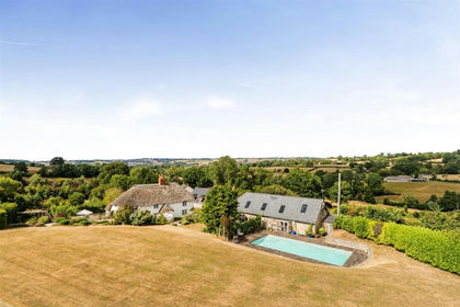 5 acres of House with Land for sale in Thorncombe