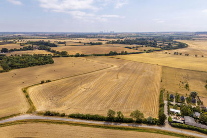 13.7 acres of Arable Land for sale in Misterton