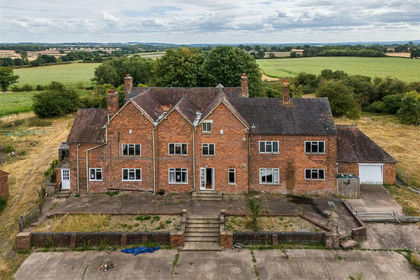 5.3 acres of House with Land for sale in Tong