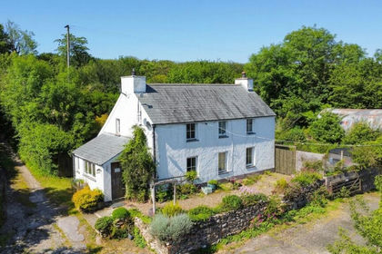 Smallholding for sale in Maenclochog