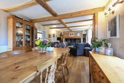 3.2 acres of Farmhouse for sale in Lenham