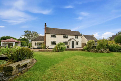 3 acres of Cottage for sale in Newborough
