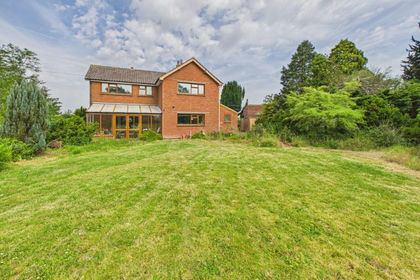 1.5 acres of House with Land for sale in Middlezoy