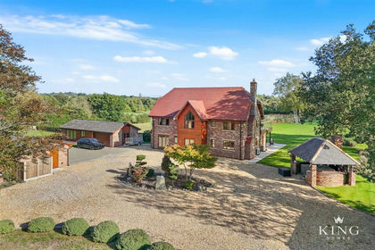 2 acres of Country Home for sale in Mappleborough Green