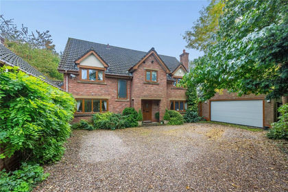 1 acre of House with Land for sale in Myerscough and Bilsborrow