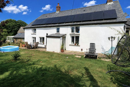 9 acres of Farmhouse for sale in Shebbear