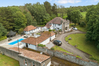 3 acres of House with Land for sale in Banwell