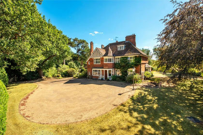 3.3 acres of House with Land for sale in Epsom and Ewell