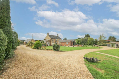 1 acre of House with Land for sale in Wormegay
