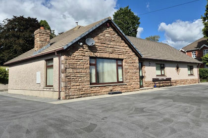 1.5 acres of Agricultural Land for sale in Manordeilo and Salem