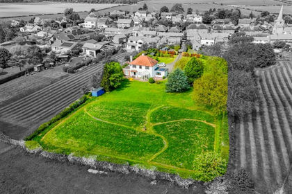 1 acre of House with Land for sale in Bradmore