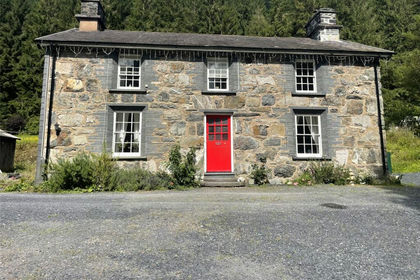 6.5 acres of Land for sale in Corris