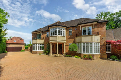 1 acre of Land for sale in Aldenham