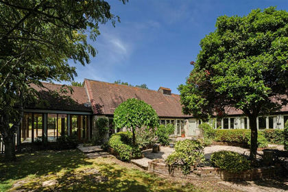 Barn Conversion for sale in Marston Maisey