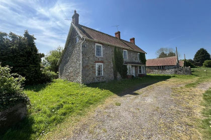 2.5 acres of Farmhouse for sale in Churchill