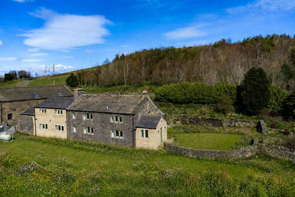 10 acres of House with Land for sale in Bradford South