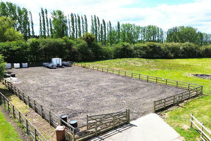 3.5 acres of House with Land for sale in Chatteris
