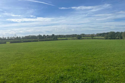 5.3 acres of Cheap Land for auction in Bagnall