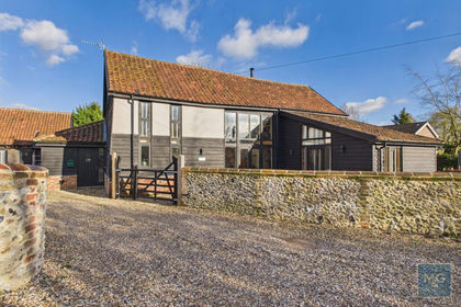 Barn Conversion for sale in Finningham