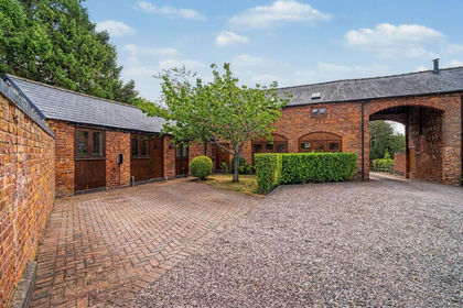Barn Conversion for sale in Prees