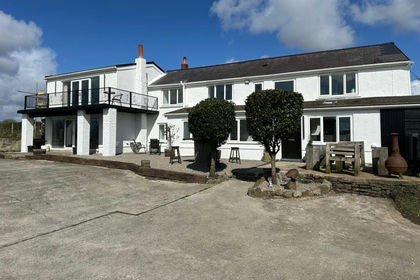 3.5 acres of Land for sale in Mawr