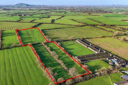 9 acres of Smallholding for sale in Badgworth