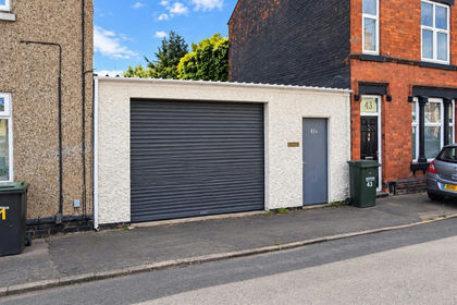 Workshop for sale in Gedling