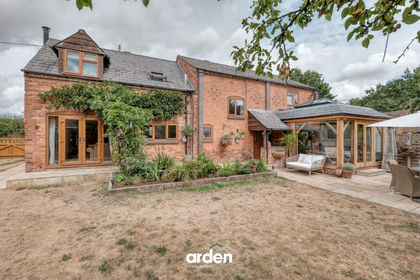 Barn Conversion for sale in Grimley