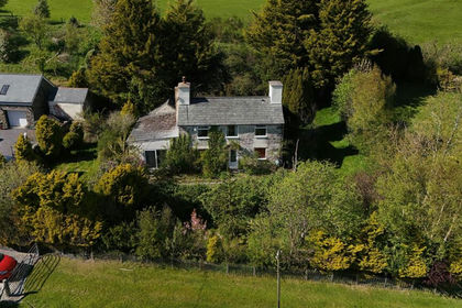 1.2 acres of House with Land for sale in Llanfair Talhaiarn