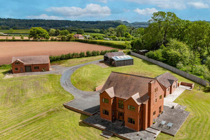 6.3 acres of House with Land for sale in Little Marcle