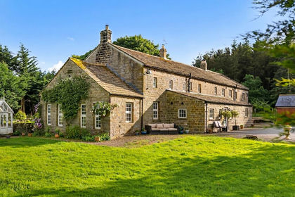26 acres of Farmhouse for sale in Dacre